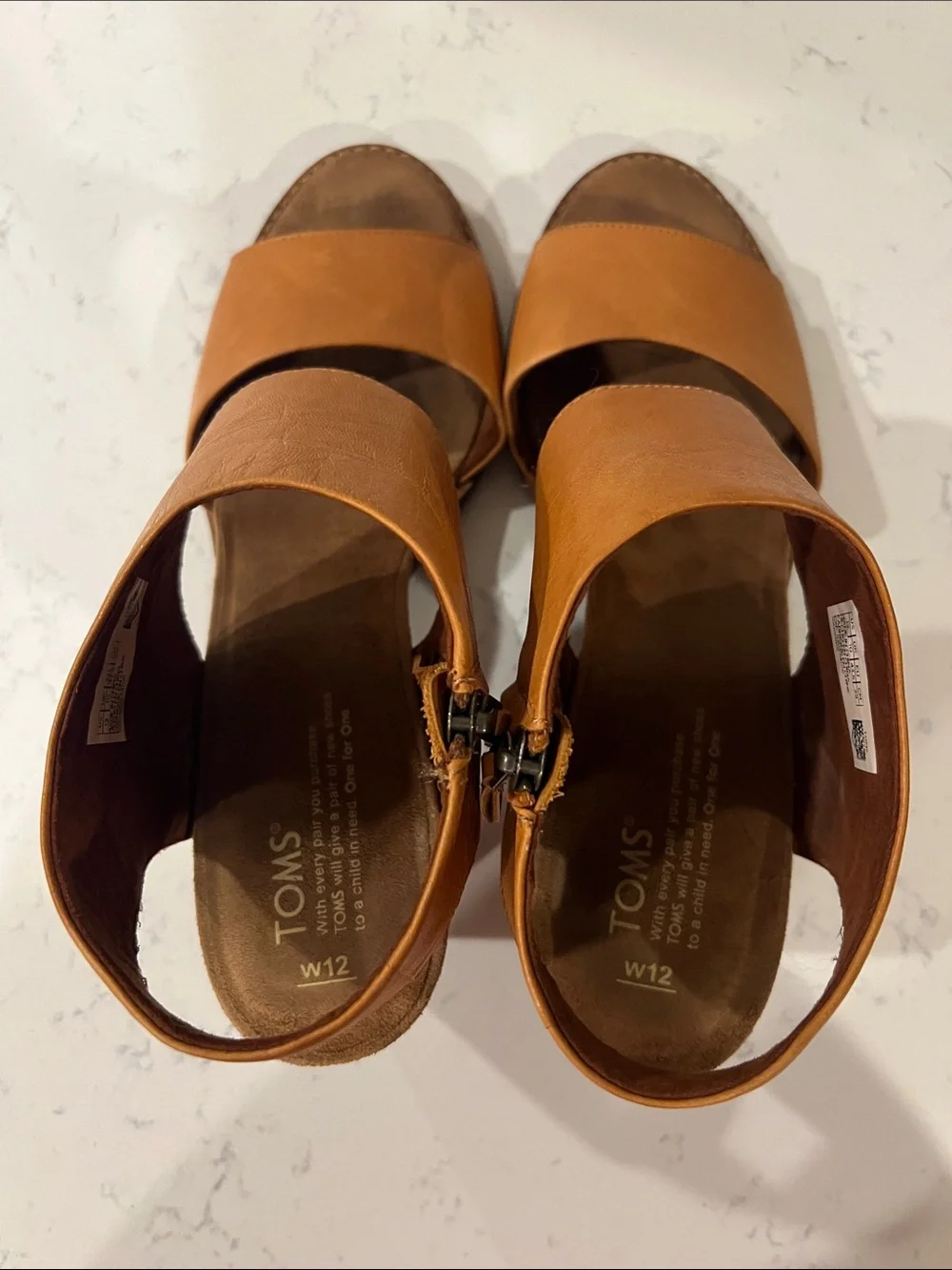 TOMS Majorca Cut-out Block Heel Sandals in tan leather with side zipper size 12